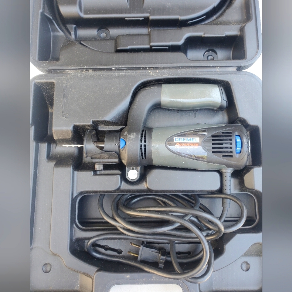 Dremel Electric Tool with Case